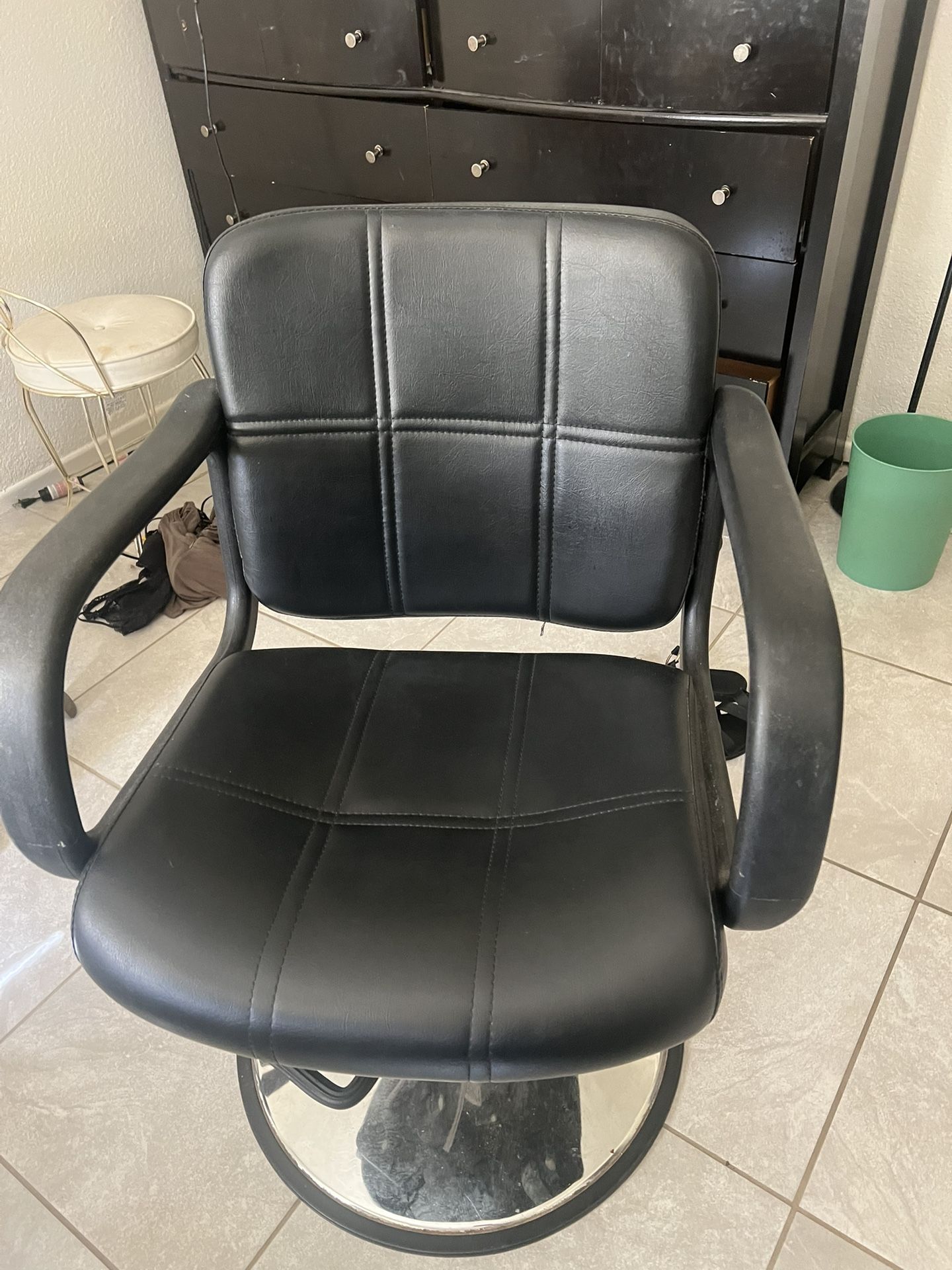 Salón Chair