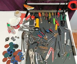 Various Assorted Hand Tools Set