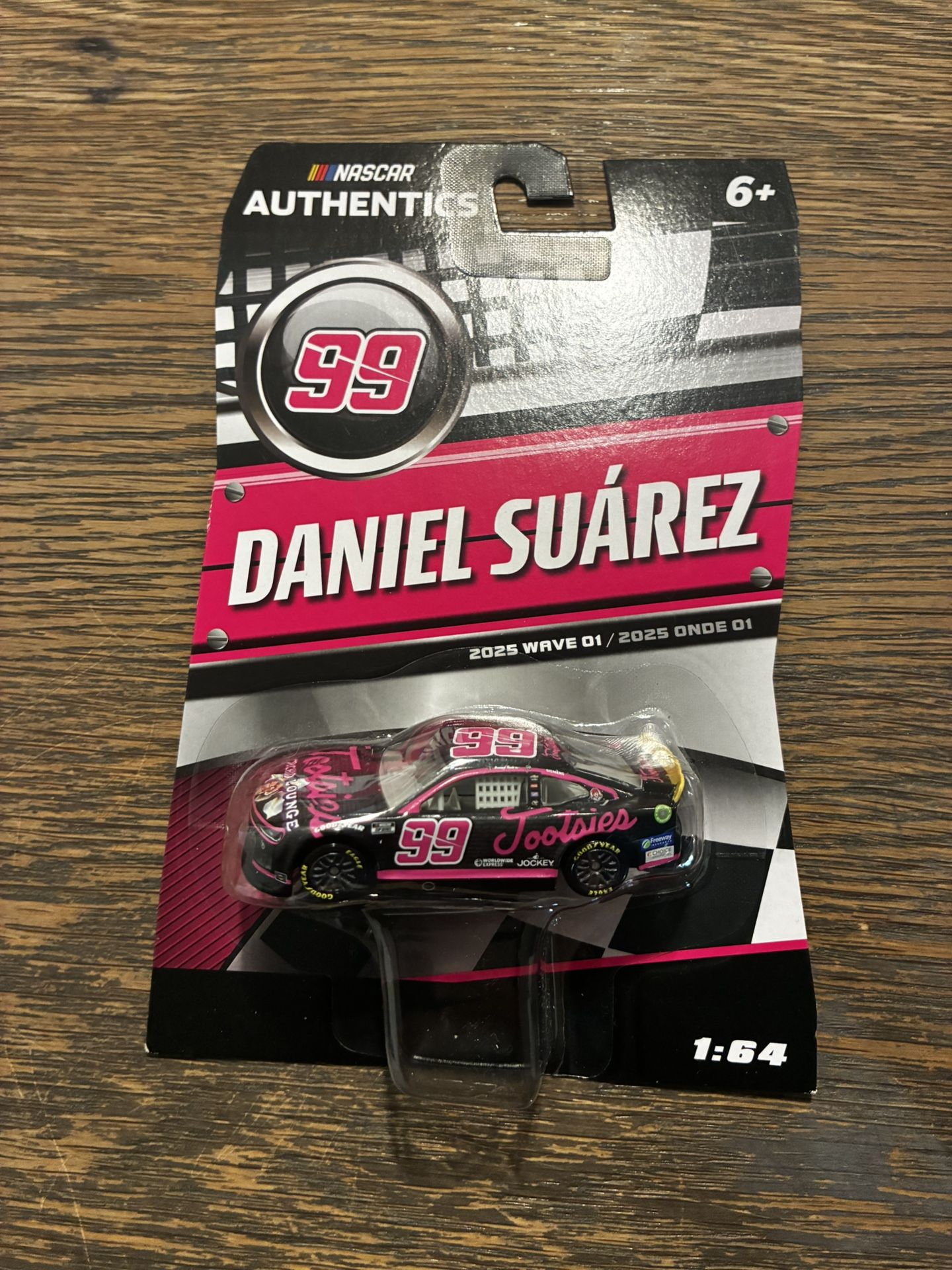 1/64 NASCAR AUTHENTICS 2025 Wave 01 Daniel Suarez #99 Tootsies Chevrolet Camaro