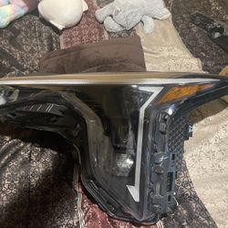 2025 2026 KIA K4 HEADLIGHT OEM RH RIGHT SIDE LED REFLECTOR 