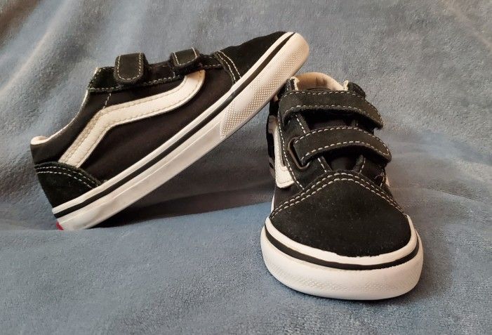 Toddler Shoes - Size 9 VANS