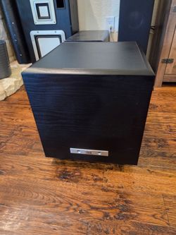 JBL PowerBass PB10 10" Powered Subwoofer 150W RMS
