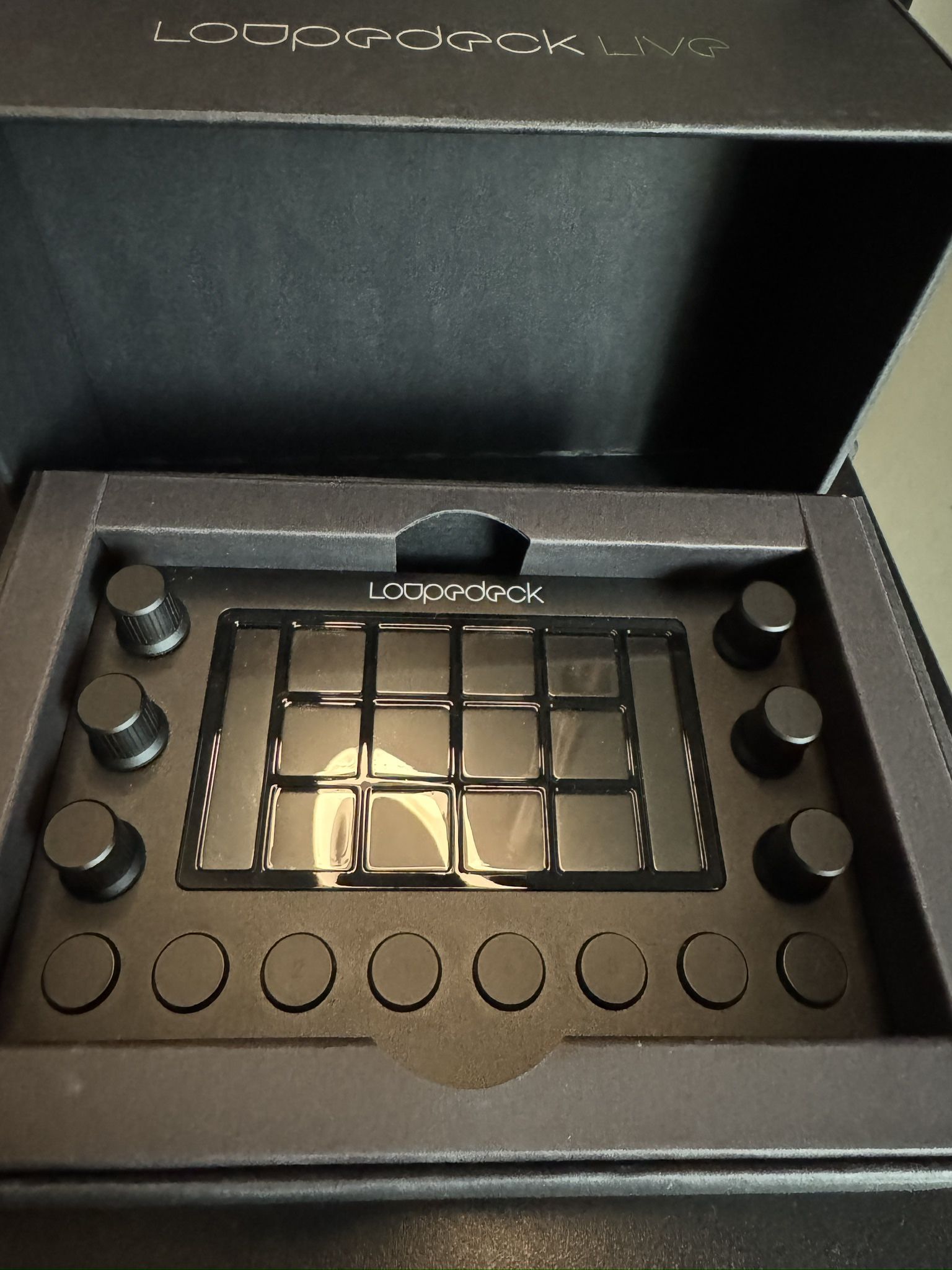Loupedeck Live