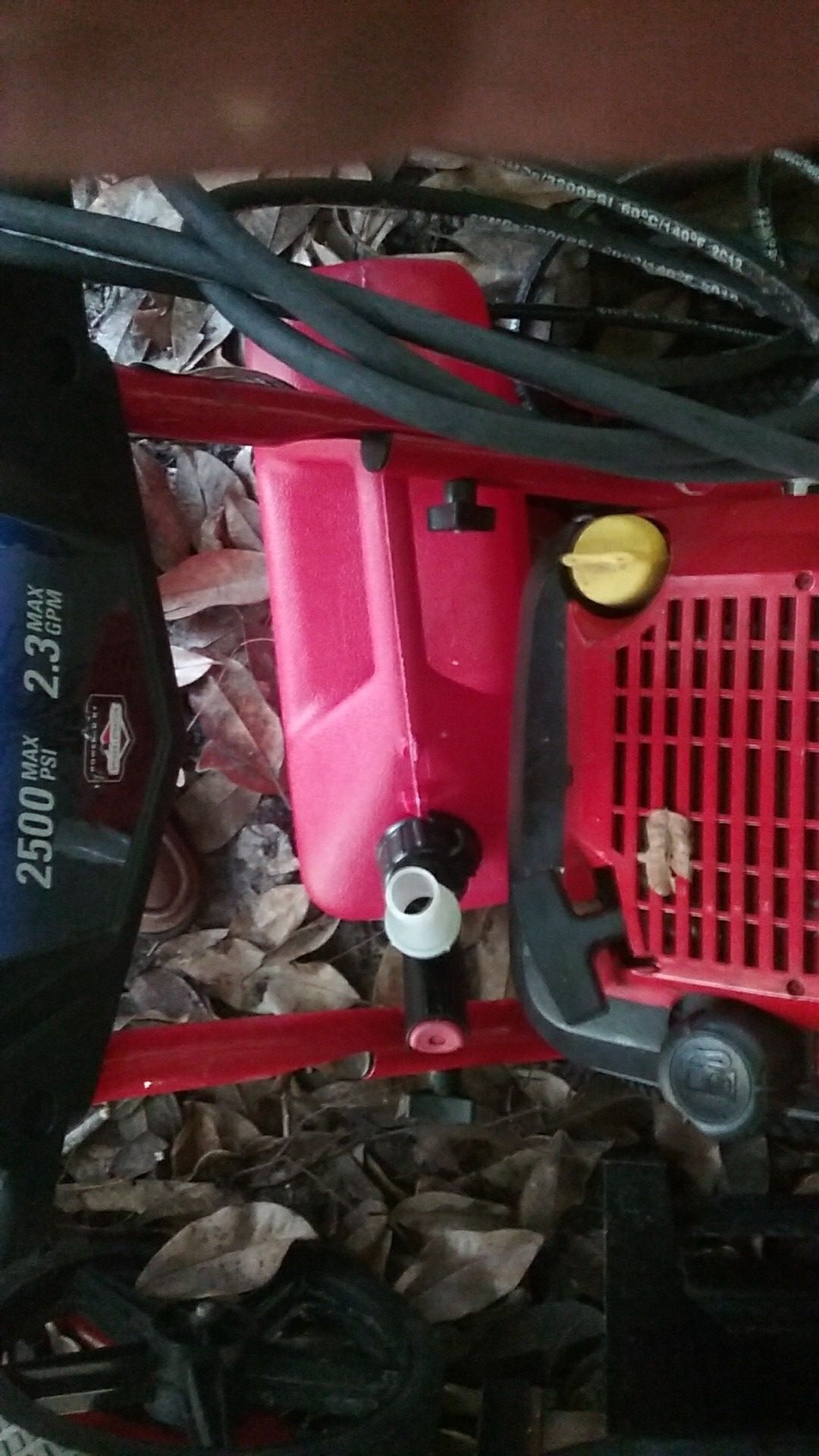 Troy-Bilt 2500 with hose and wand just like brand new