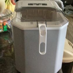 Portable Ice Maker