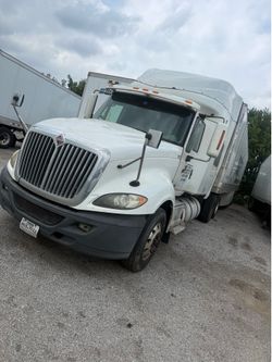 2015 international truck with 2018 Hyundai trailer