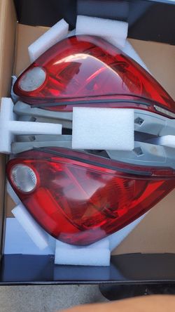 2004-2008 maxima passenger taillight