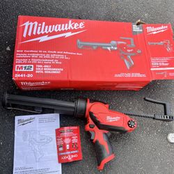 Milwuakee m12 10oz adhesive caulk gun (tool only)