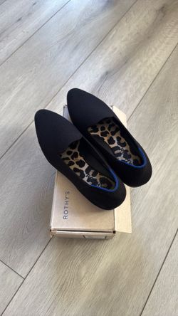 Women’s Black Flats
