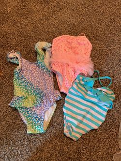 Swimsuits size 2t