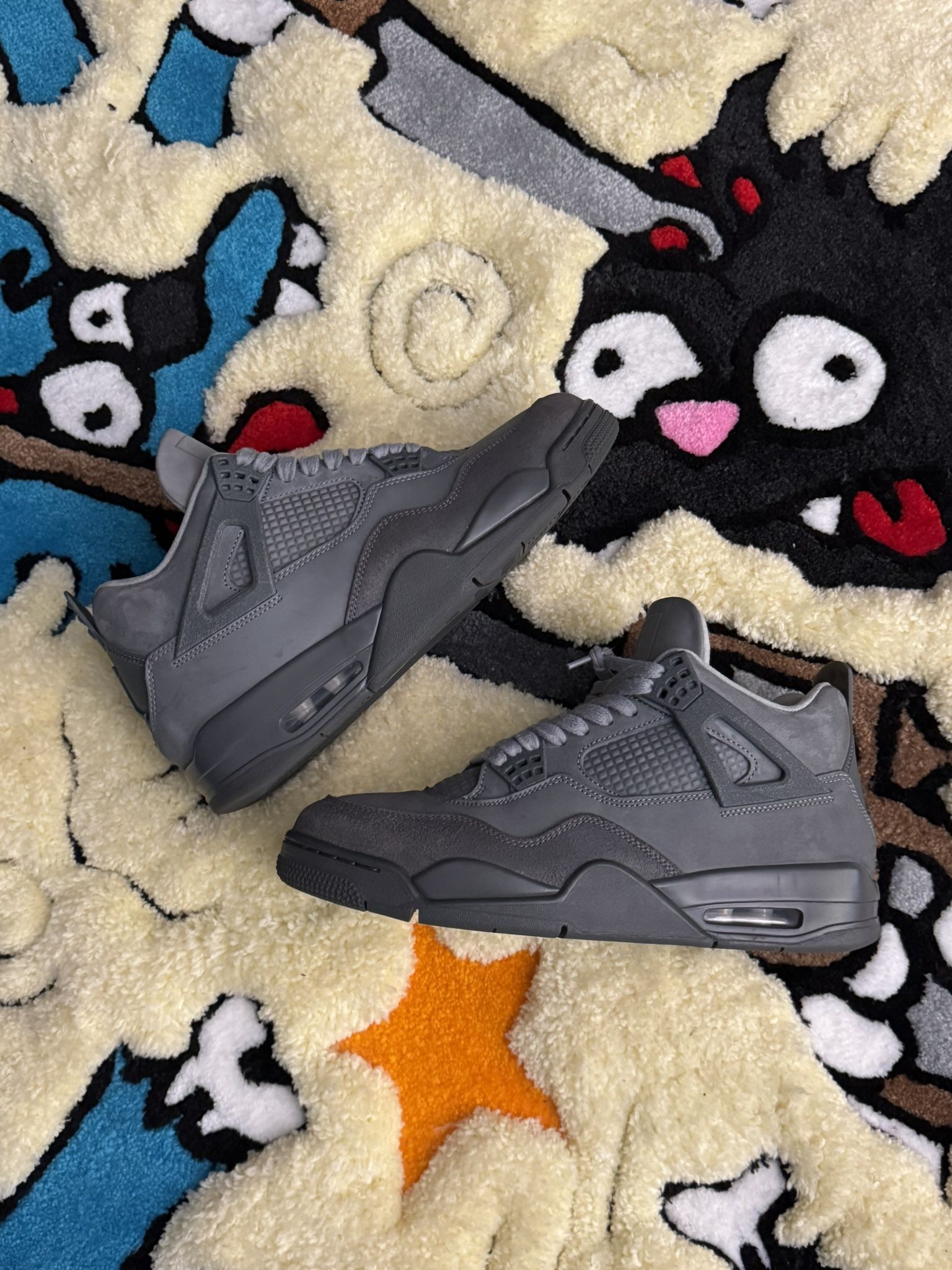 Jordan 4s
