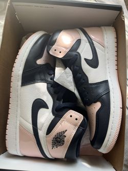 W Air Jordan’s 1 Retro Hi OG 