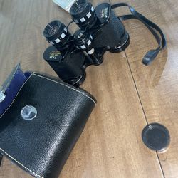Vintage Tasco 7x35 binocular
