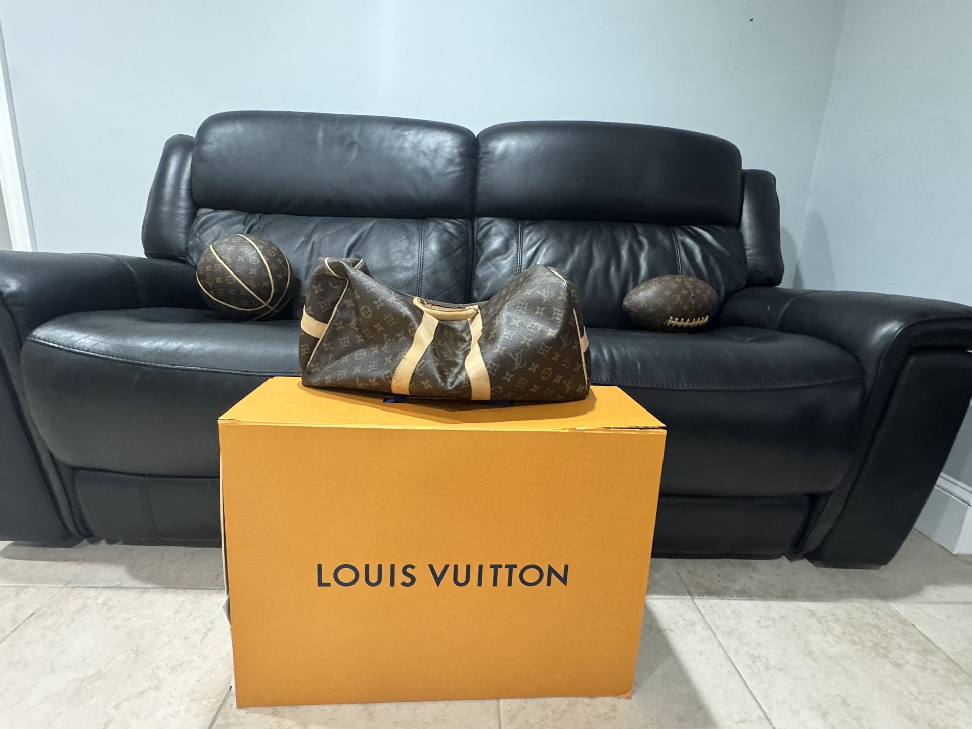 Louis Vuitton Duffle Bag 