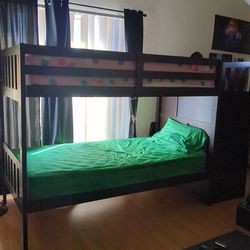 Bunk bed