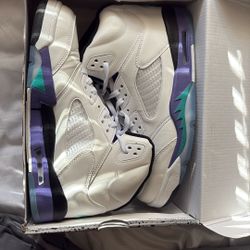 Jordan 5 “Grapes”