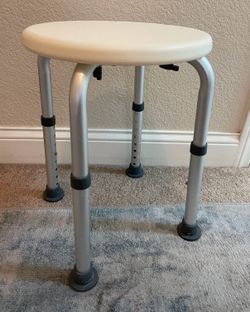 Adjustable Shower Chair / Bath Seat – Great Condition