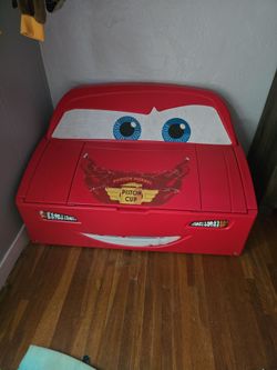 Lightning McQueen toybox
