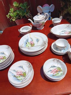 Kutani Japanese dish setting