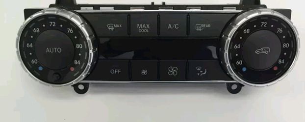 Mercedes-Benz climate control unit