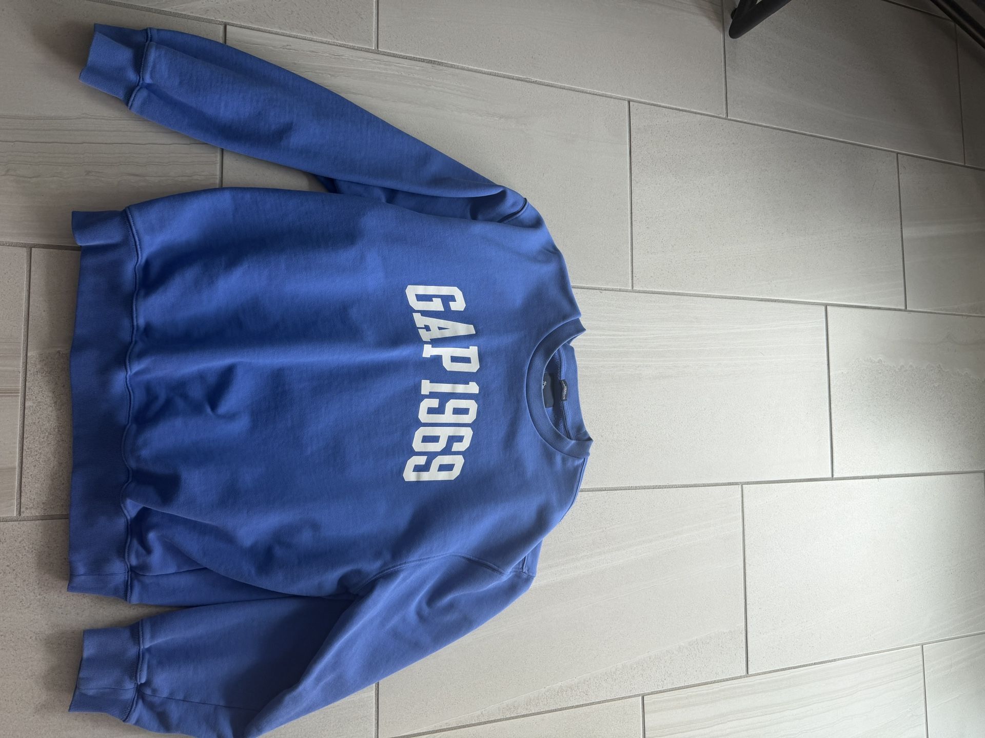 Gap Sweater Blue Size M