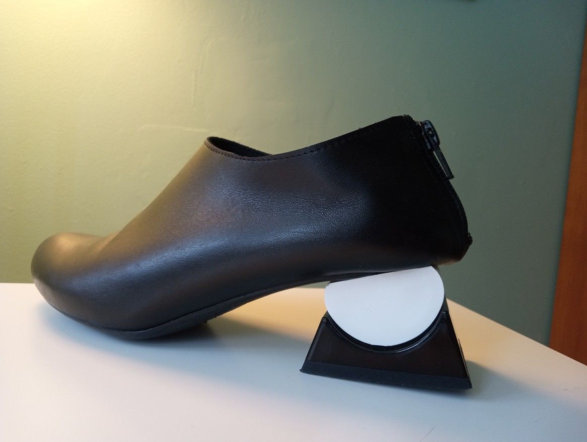 Figura Designer Geometric Heel Size 36