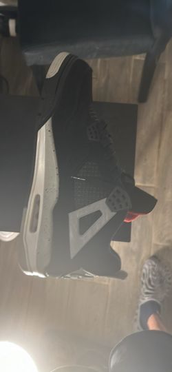 Jordan 4 Black Cement