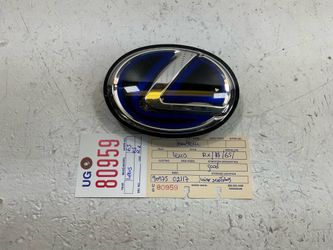 2013 2017 LEXUS CT200 RX350 ES300 GRILLE EMBLEM OEM 90975 02117