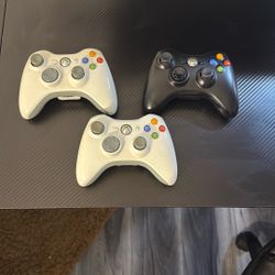 3 Used Xbox 360 Controllers 