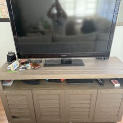 Tv Stand With Storage , Big 2 Door Storage, Table And Chairs With Bench 