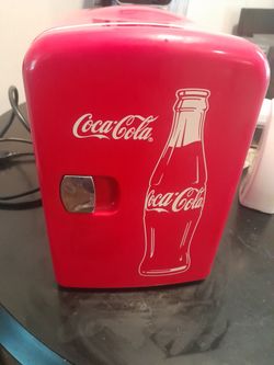 COCA COLA MINI FRIDGE -holds six cans-