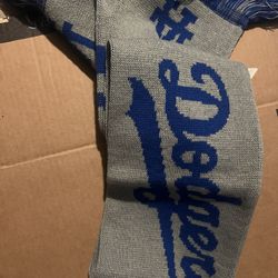 FOCO Dodgers Scarf 