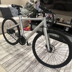 E Bike Mercedes-Benz EQ Silver Arrow Sport n+