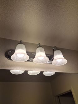 3-Light Bathroom Vanity Light Fixture