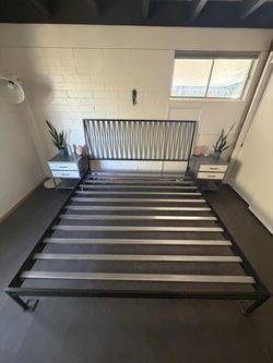 Room & Board Jennings King Bed Frame – Natural Steel – Excellent Condition