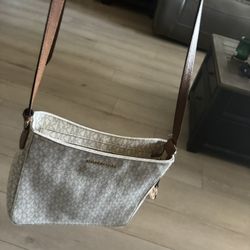 Bolsa De Michael Kors En Buenas Condiciones