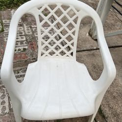 11 Chairs For 30 $OR 3 $ Each Chair 