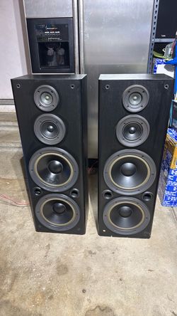 PAIR of Vintage Technics SB-A34 Floor Speakers 3 Way / 4 Driver Hi Fi Loudspeakers USA