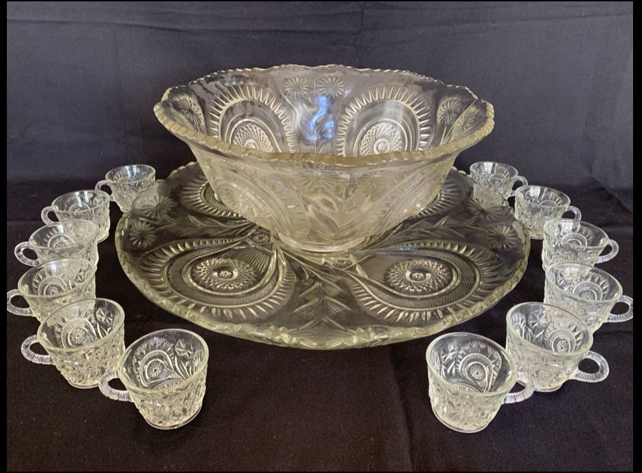 Vintage L.E. Smith Pinwheel & Stars EAPG (Slewed Horseshoe) Punch Bowl Set with Underplate & Cups