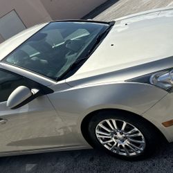Chevy Cruze Like New! $5900