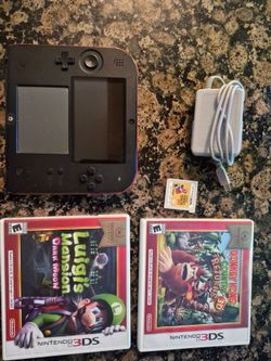 Nintendo 2DS Console + 3 Games Bundle