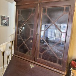 Beautiful Antique Walnut Chippendale Bookcase/Secretary