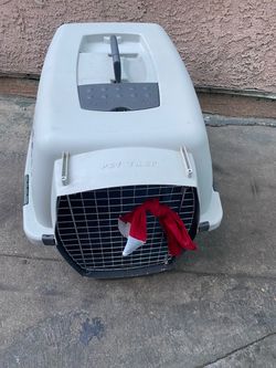 Pet Taxi Hard-Shell Pet Carrier