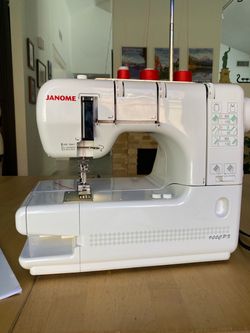 Janome Coverpro 900CPX