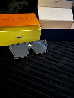 LL.V