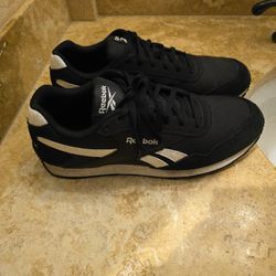 Reebok Sneakers