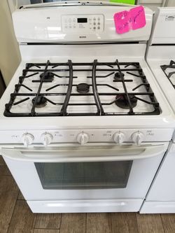 Gas stove