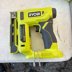 Ryobi ONE+ 18V Compression Drive 3/8" Stapler