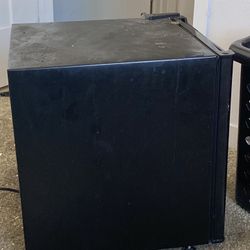 Mini Fridge 