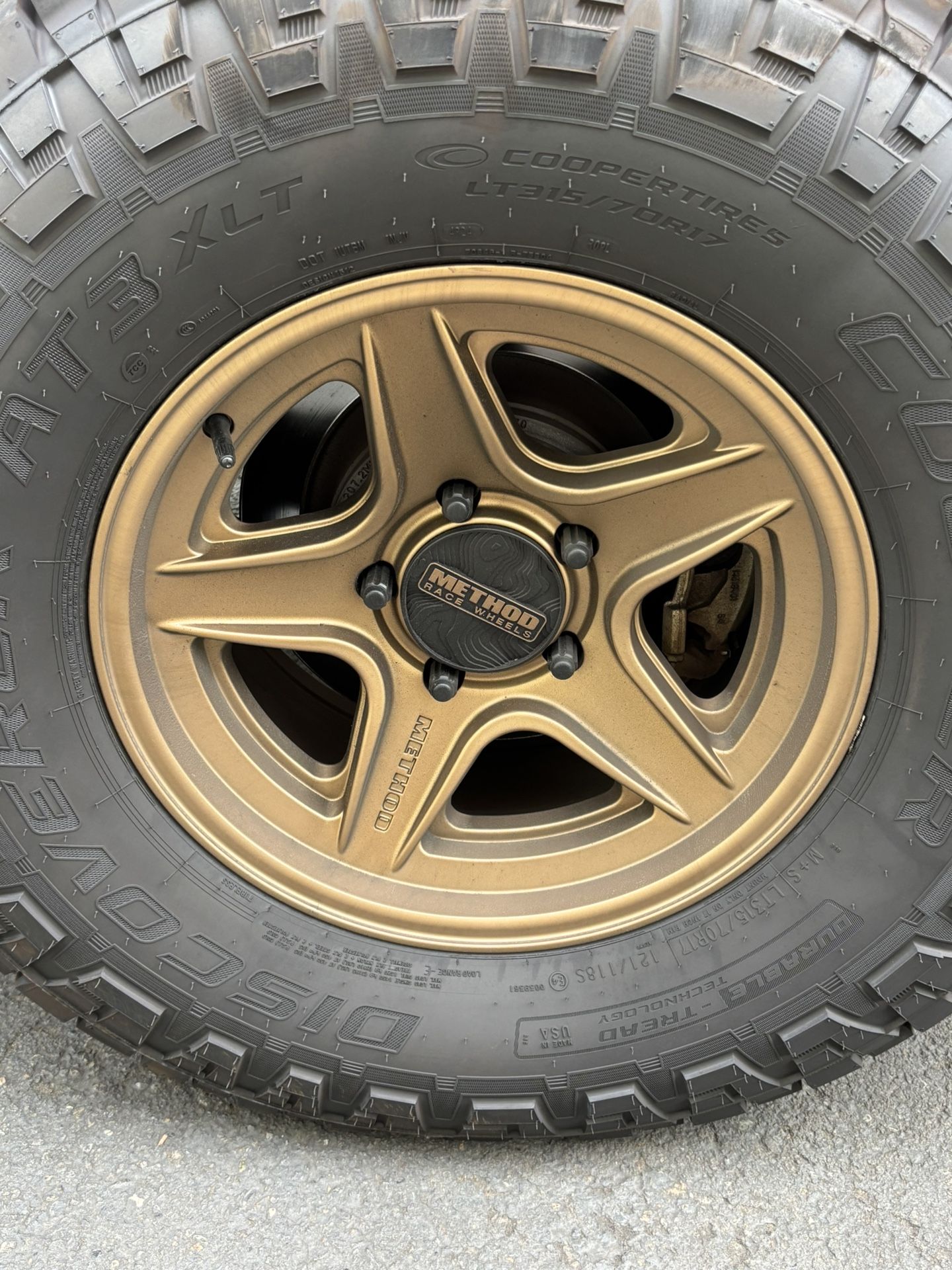 5 Method MR 319 wheels 17x8.5 5x5.5 BP Ram 1500 Ford Jeep Suzuki